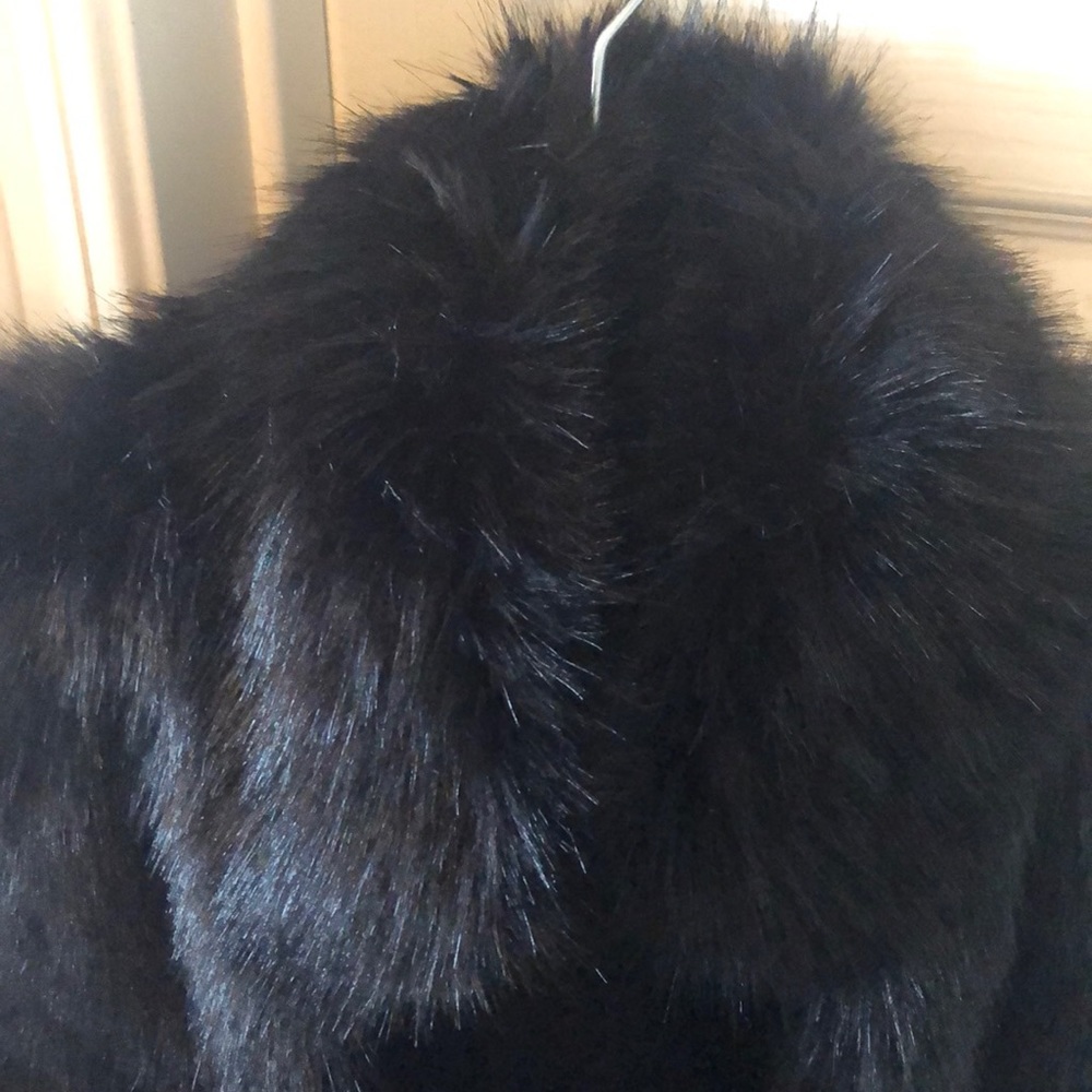 Vest - Picture 3 of 3